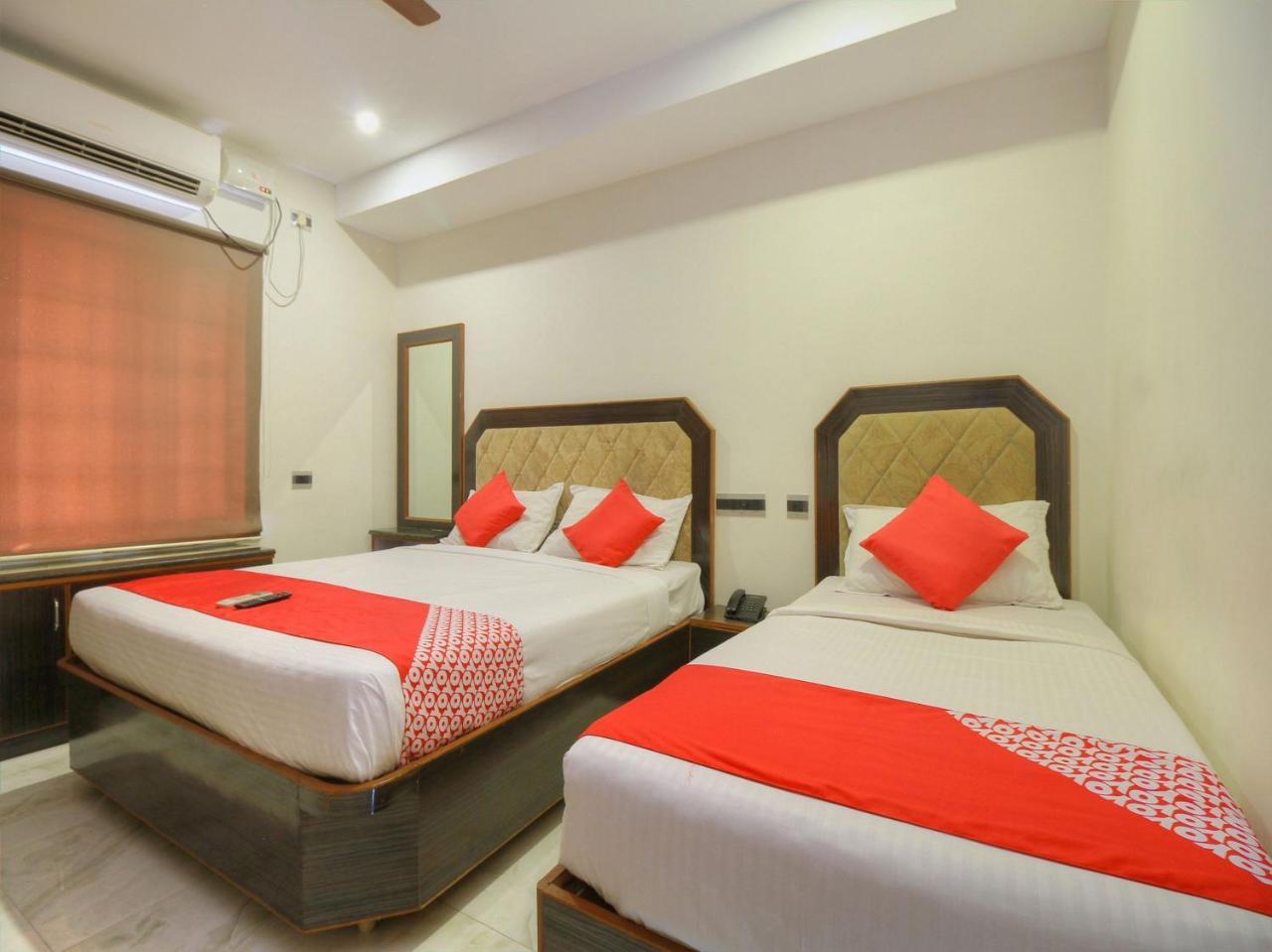 Oyo 15948 Hotel Srees Tiruchirappalli Buitenkant foto