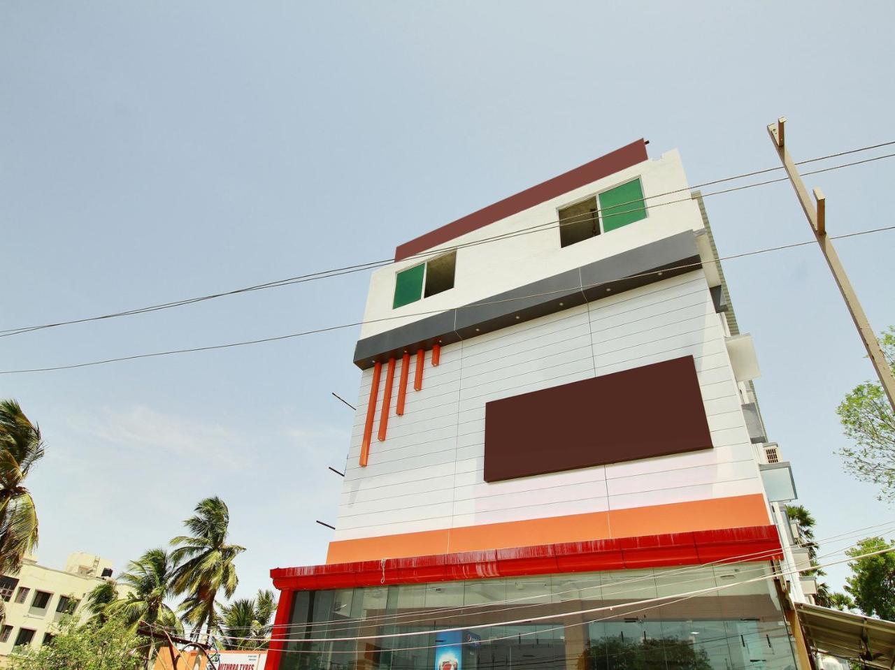 Oyo 15948 Hotel Srees Tiruchirappalli Buitenkant foto